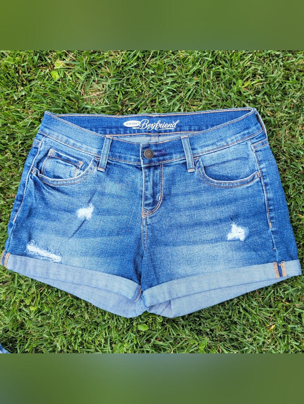 Set of Two Old Navy Boyfriend Shorts, Womens Size 2, Rolled Hem, Measures 29W - Picture 4 of 10